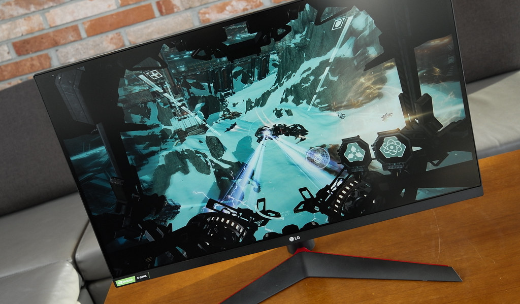 Gaming Monitor welches Panel