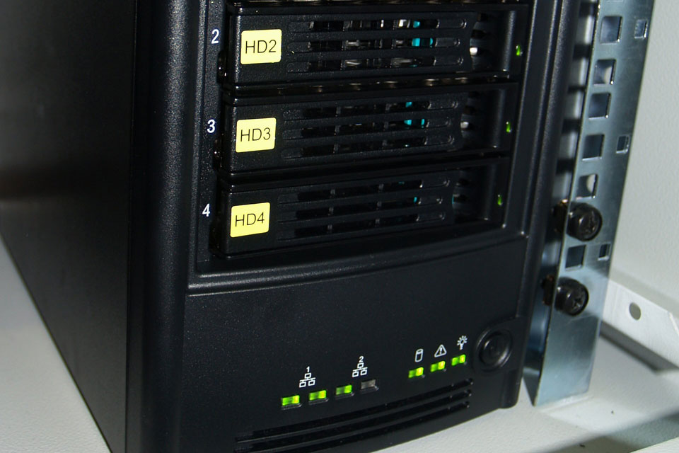 NAS-Server